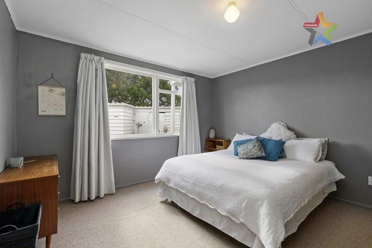 Photo of property in 5 Tyrone Grove, Wainuiomata, Lower Hutt, 5014