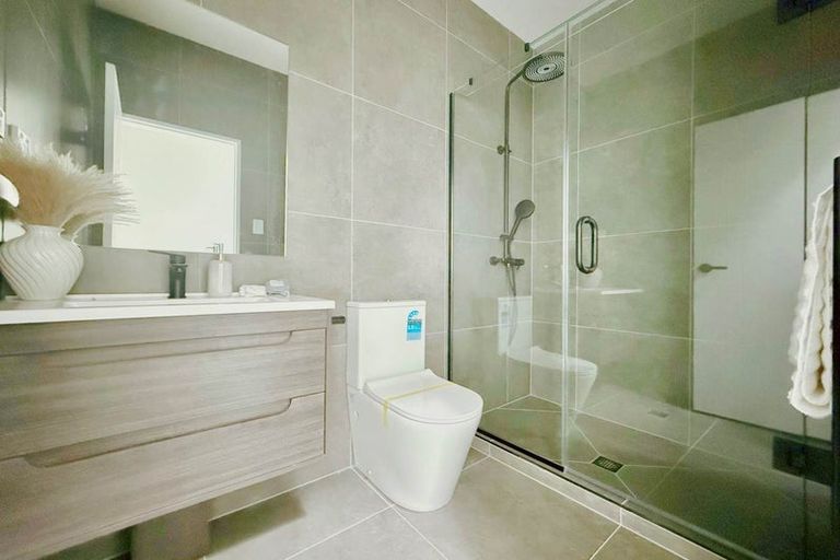 Photo of property in 3/442 Old Te Atatu Road, Te Atatu Peninsula, Auckland, 0610