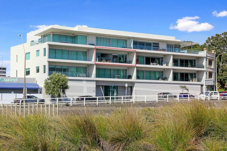 Photo of property in The Reef, 93 Saint Aubyn Street, New Plymouth, 4310