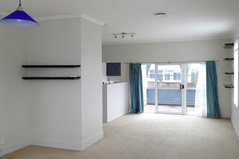 Photo of property in 29 Davies Road, Hurdon, New Plymouth, 4310