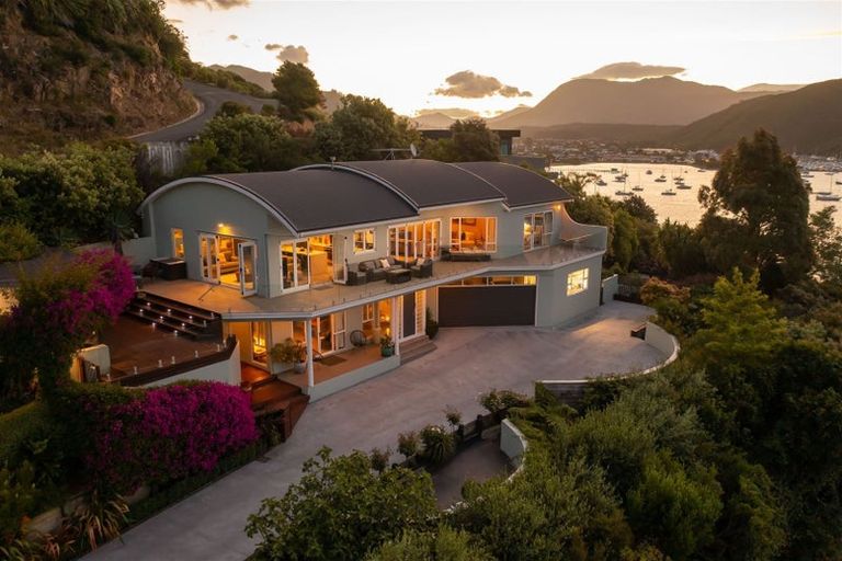 Photo of property in 2 Marina View Estate, Waikawa, Picton, 7281