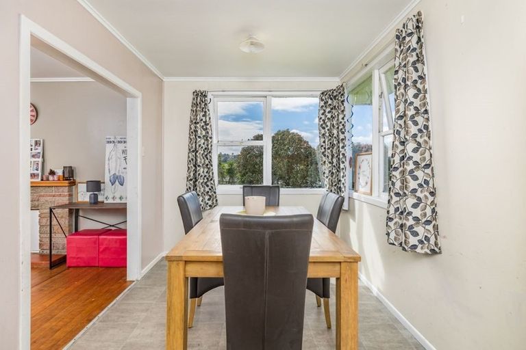 Photo of property in 14 Whiteman Road, Kawakawa, 0210