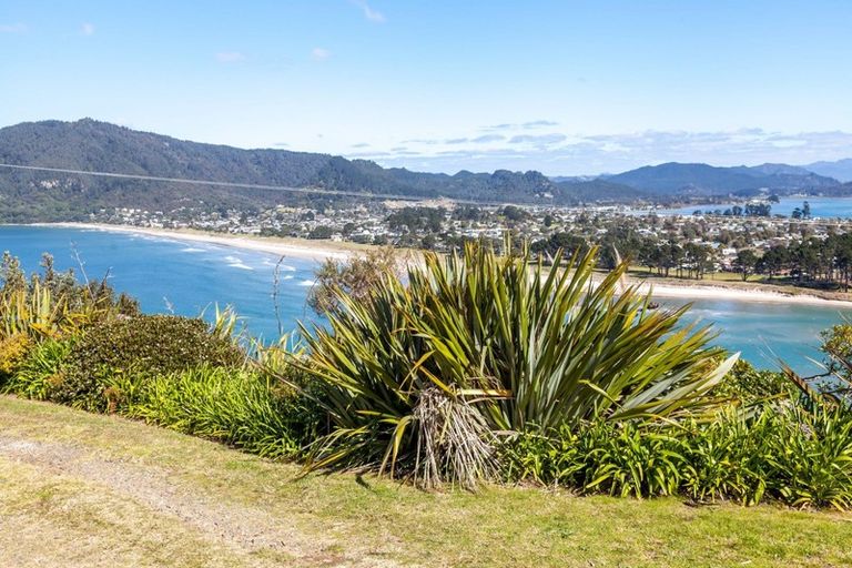 Photo of property in 194 Paku Drive, Tairua, 3508