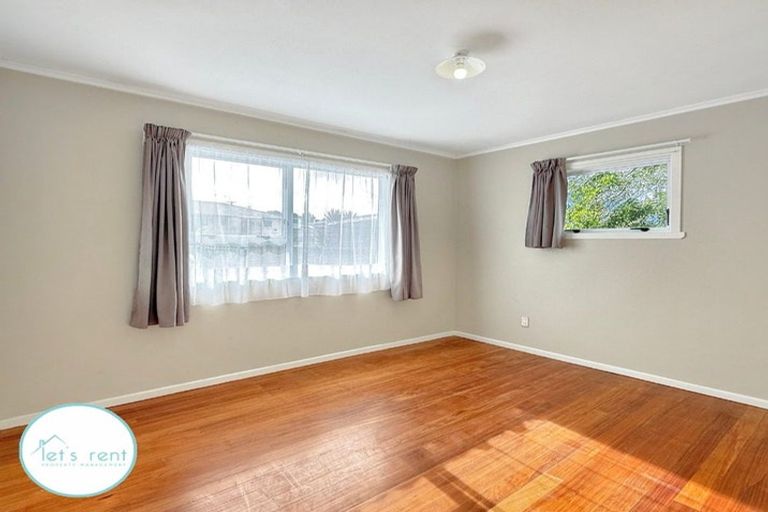 Photo of property in 27 Hyde Street, Manurewa East, Auckland, 2102