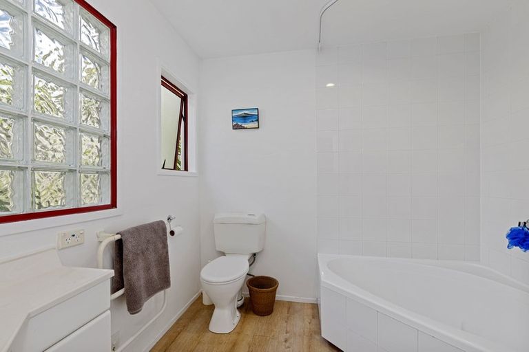 Photo of property in 4/149a Mokoia Road, Birkenhead, Auckland, 0626