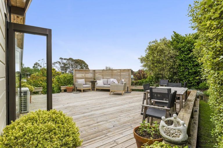 Photo of property in 41 Raumati Road, Raumati Beach, Paraparaumu, 5032