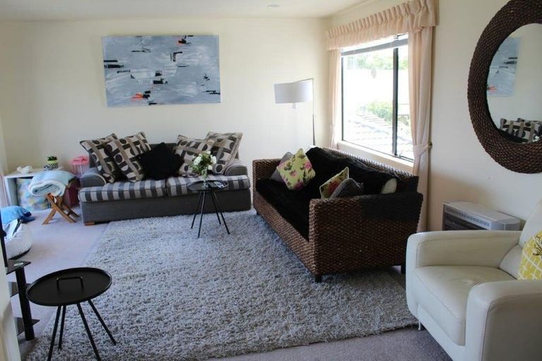 Photo of property in 2/18 Gillard Place, Eastern Beach, Auckland, 2012