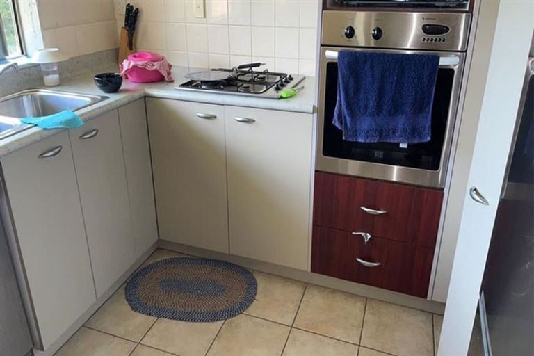 Photo of property in 22 Feeny Crescent, East Tamaki, Auckland, 2013
