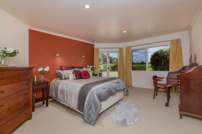 Photo of property in 16 Glen Bruce Place, Ngararatunua, Whangarei, 0176