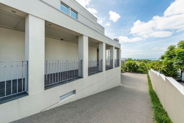 Photo of property in 17 Brighton Terrace, Mairangi Bay, Auckland, 0630