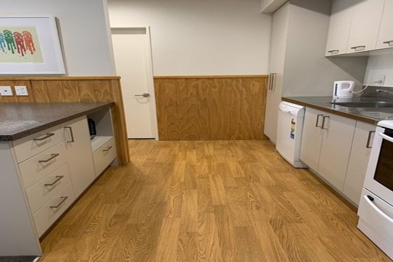 Photo of property in 17c Athol Terrace, Upper Riccarton, Christchurch, 8041