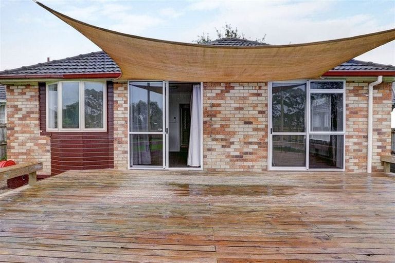 Photo of property in 35 Montgomery Crescent, Bader, Hamilton, 3206