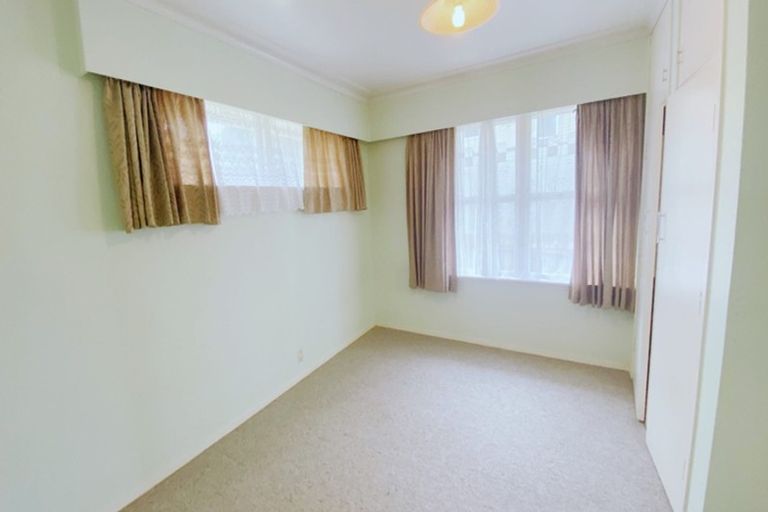 Photo of property in 14 Meadowvale Avenue, Forrest Hill, Auckland, 0620