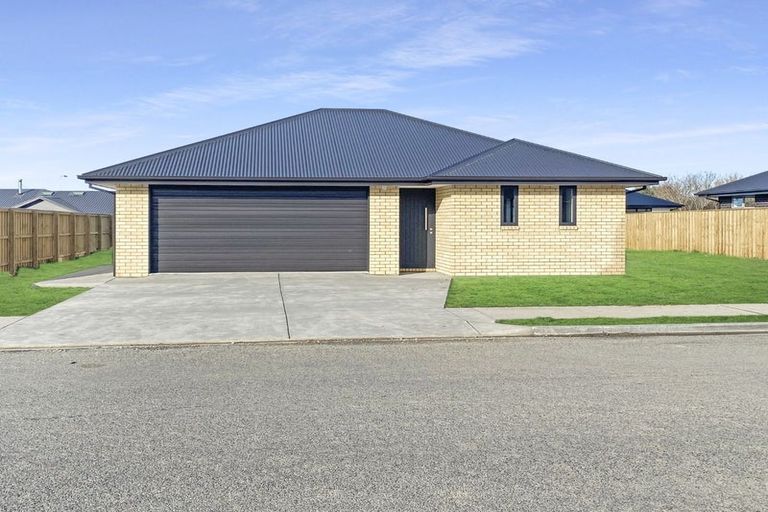 Photo of property in 36 Hilton Drive, Amberley, 7410