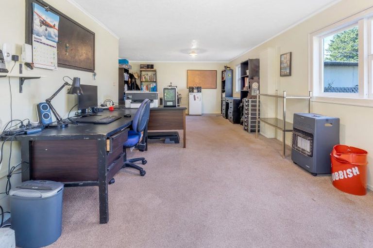 Photo of property in 85 Cockle Bay Road, Cockle Bay, Auckland, 2014