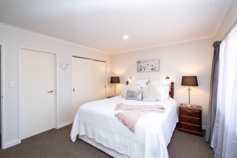 Photo of property in 3/212 Grove Road, Mayfair, Hastings, 4122