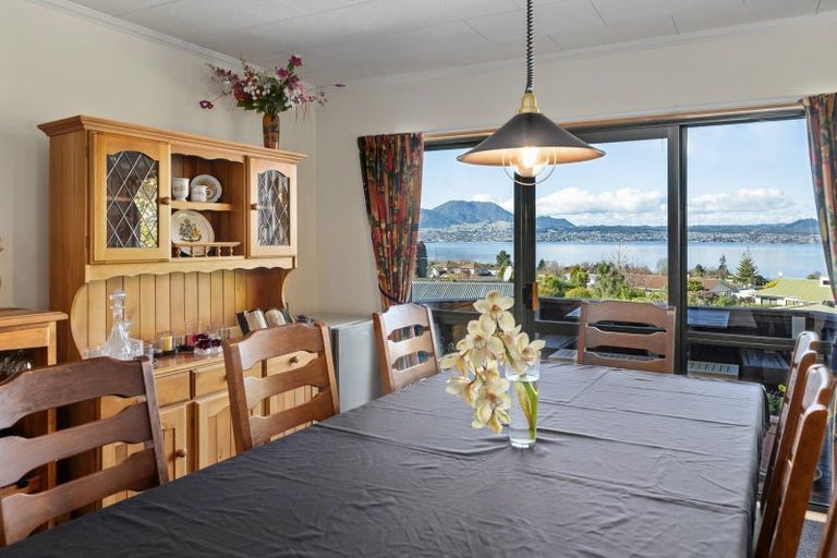 Photo of property in 13 Cherry Lane, Acacia Bay, Taupo, 3330
