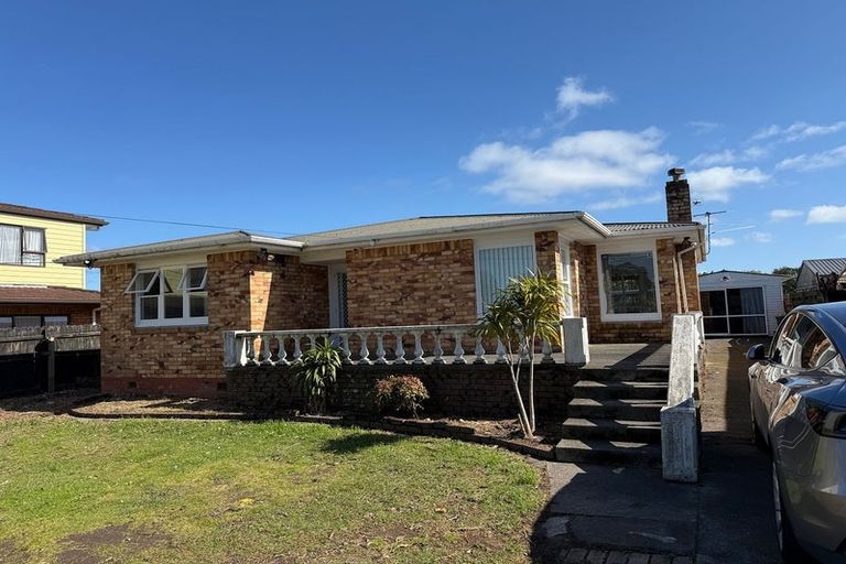 Photo of property in 36 Rathgar Road, Henderson, Auckland, 0610