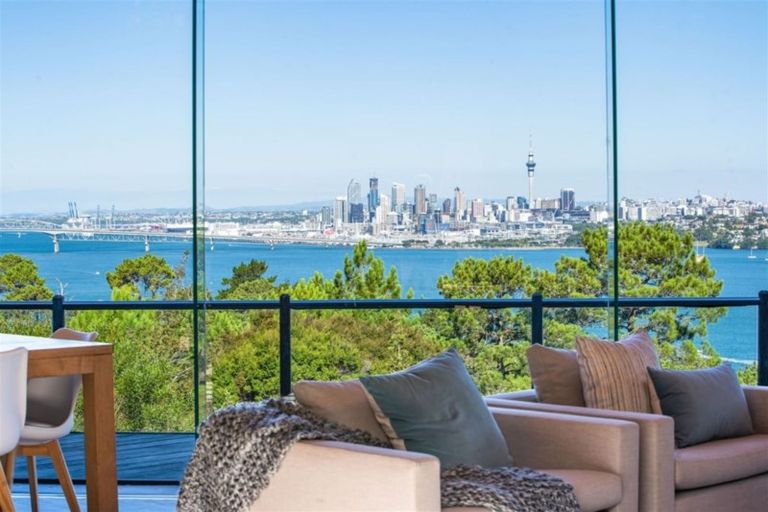 Photo of property in 117 Onetaunga Road, Chatswood, Auckland, 0626