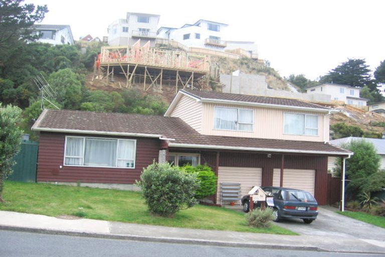 Photo of property in 36 Cortina Avenue, Johnsonville, Wellington, 6037