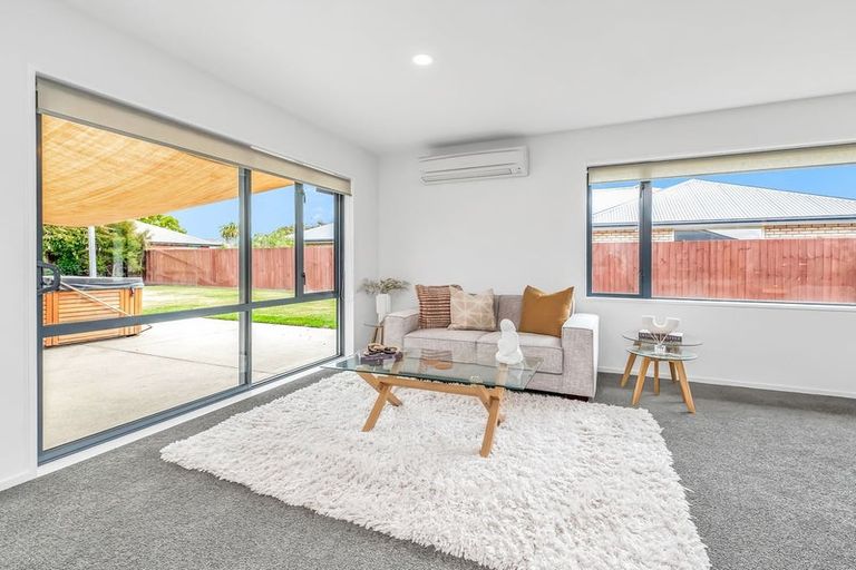 Photo of property in 31 Vasari Grange, Rolleston, 7614