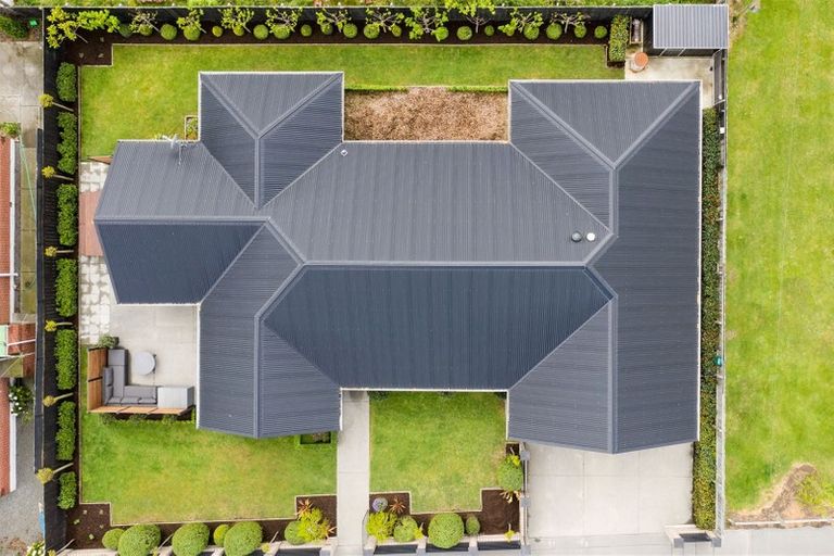 Photo of property in 19 Graham Street, Tinwald, Ashburton, 7700