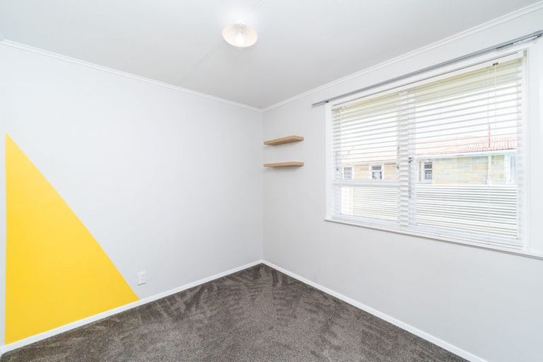 Photo of property in 17 Wilson Crescent, Highbury, Palmerston North, 4412