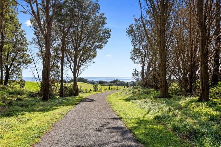 Photo of property in 49 Links Drive, Waiwhakaiho, New Plymouth, 4312