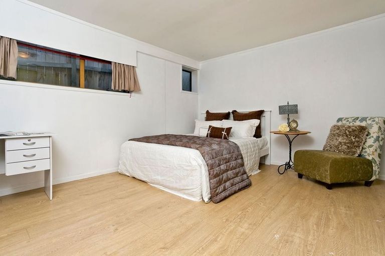 Photo of property in 223 Glamorgan Drive, Torbay, Auckland, 0630