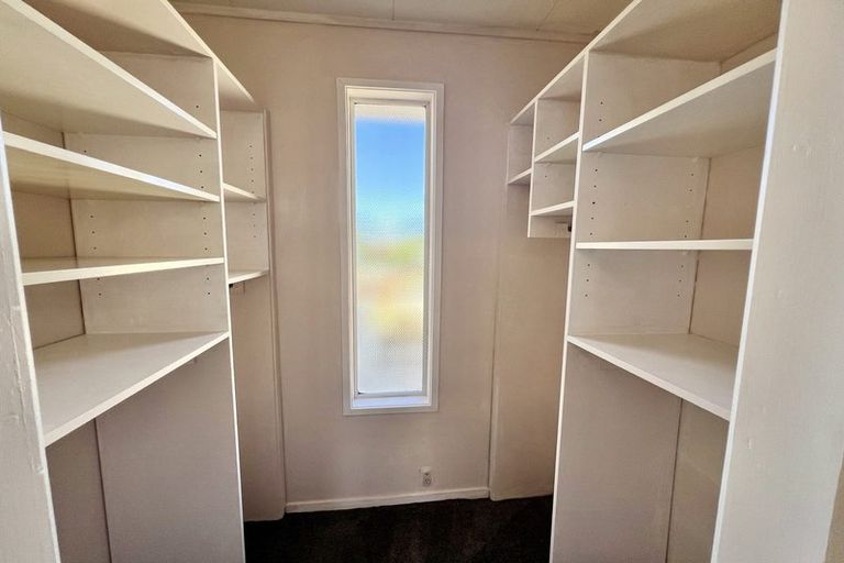 Photo of property in 44 Marvon Downs Avenue, Pakuranga Heights, Auckland, 2010