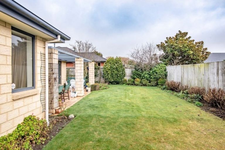 Photo of property in 2 Village Lane, Halswell, Christchurch, 8025