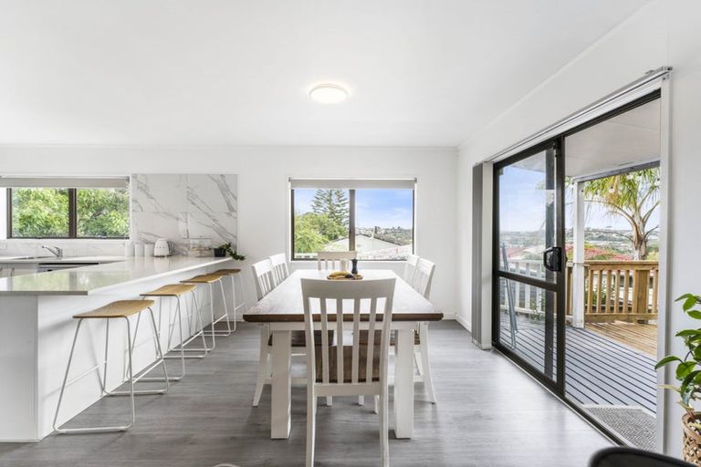 Photo of property in 65 Reynella Drive, Massey, Auckland, 0614