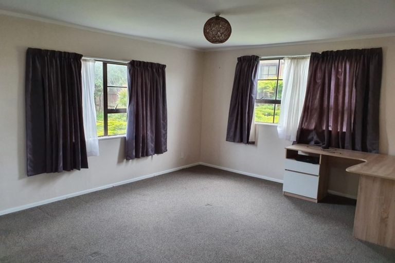 Photo of property in 74 Cortina Avenue, Johnsonville, Wellington, 6037