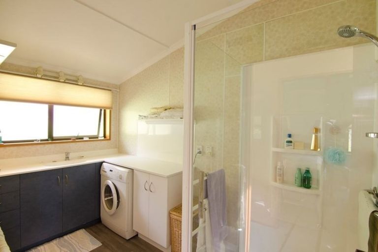 Photo of property in 5 Branxholm Street, Roxburgh, 9500