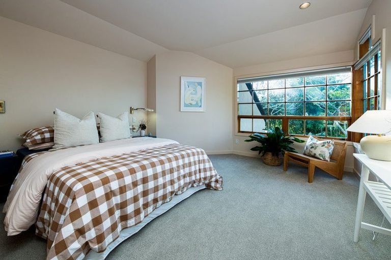 Photo of property in 6 Muritai Road, Milford, Auckland, 0620
