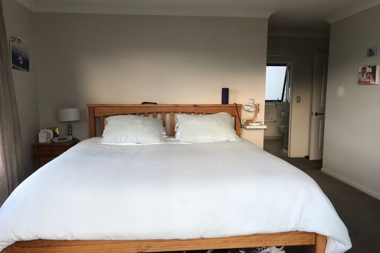 Photo of property in 77 Te Puia Drive, Aotea, Porirua, 5024