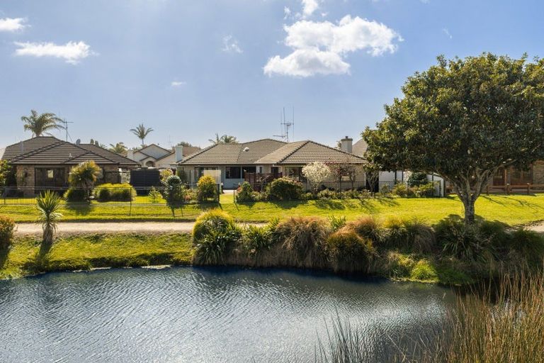 Photo of property in 3 Maldives Way, Papamoa Beach, Papamoa, 3118
