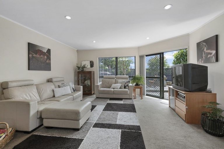 Photo of property in 20 Moana Road, Paraparaumu, 5032