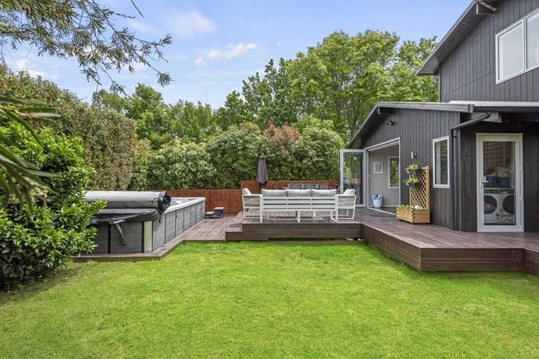 Photo of property in 37 Belle Vue Avenue, Northcote Point, Auckland, 0627