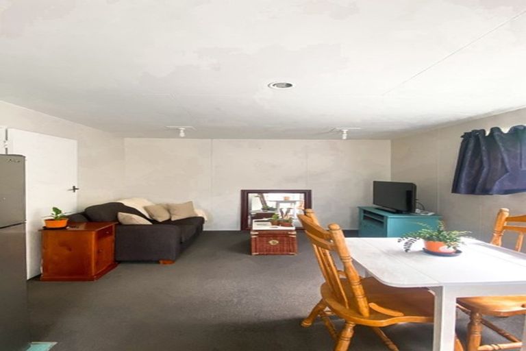 Photo of property in 66 Blake Street, New Brighton, Christchurch, 8061