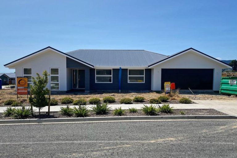 Photo of property in 22 Travers Avenue, Richmond, 7020