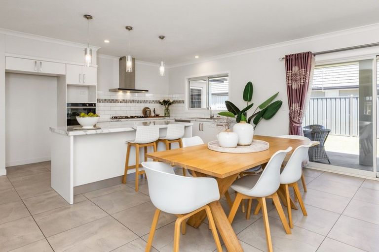 Photo of property in 5 Rakaia Way, Poraiti, Napier, 4112