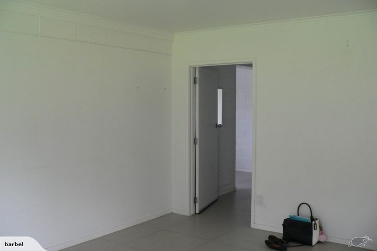 Photo of property in 2 Ryburn Road, Mount Wellington, Auckland, 1062