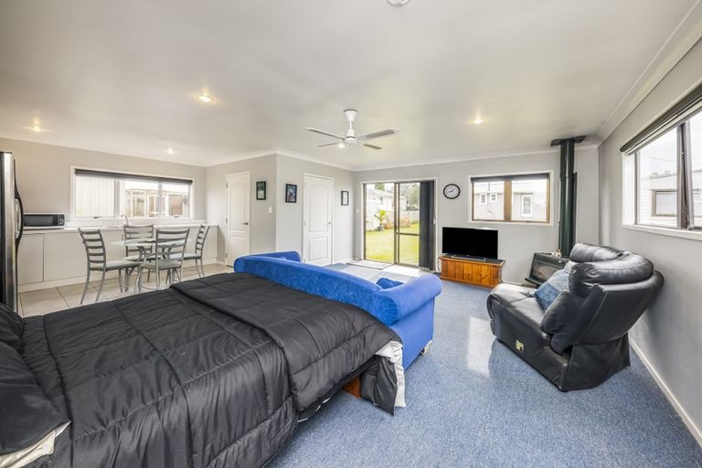 Photo of property in 53 Sheehan Avenue, Papakura, 2110
