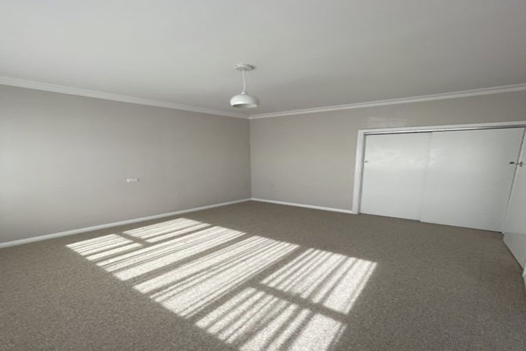 Photo of property in 25 Waimea Street, Westown, New Plymouth, 4310