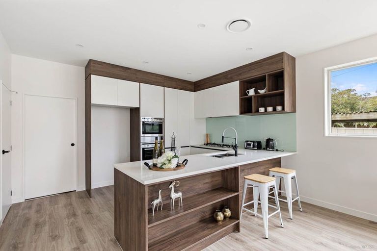 Photo of property in 25a Tudor Road, Henderson, Auckland, 0610