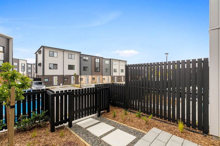 Photo of property in 14 Selo Street, Glen Eden, Auckland, 0602