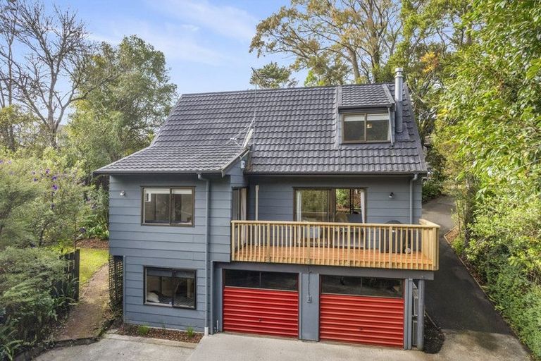 Photo of property in 62 Wirihana Road, Titirangi, Auckland, 0604