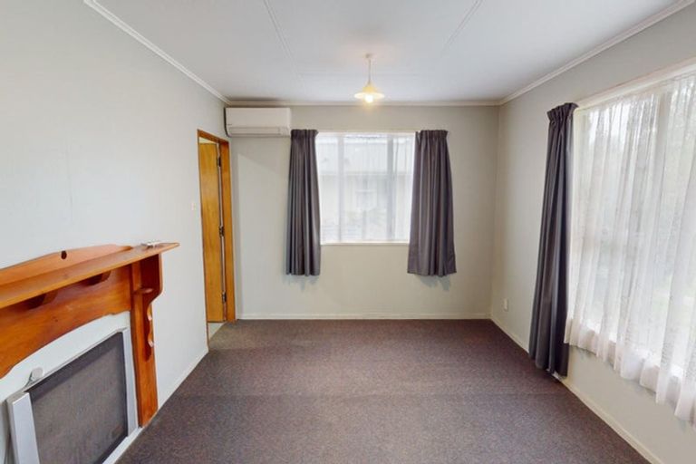 Photo of property in 82 Stillwater Place, Westbrook, Palmerston North, 4412