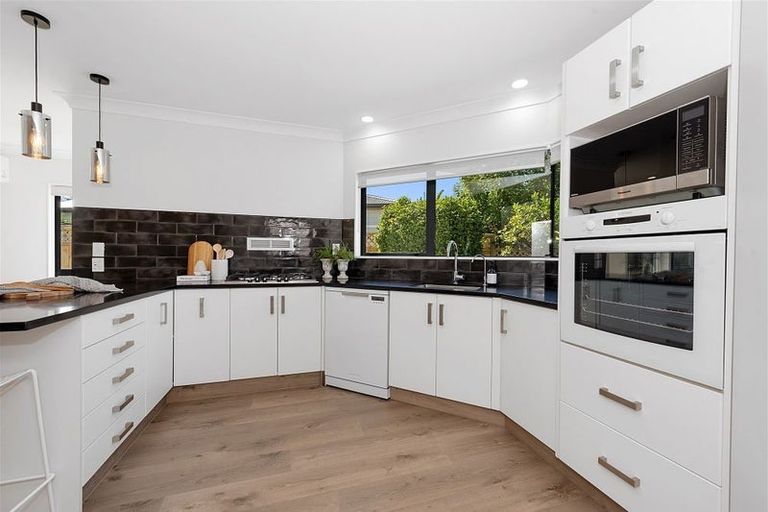 Photo of property in 3 Badminton Court, Huntington, Hamilton, 3210